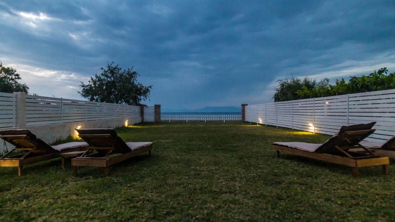 Terracotta Beach House Lefkimmi  Exterior foto